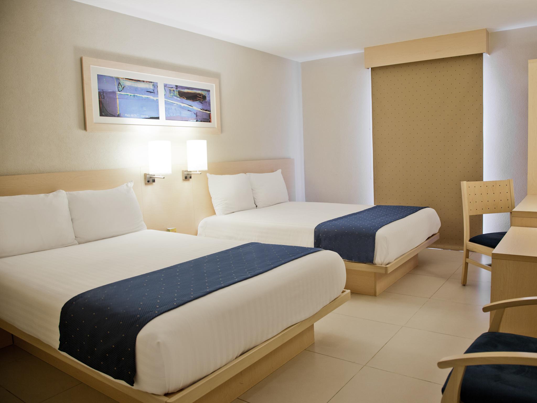 City Express By Marriott Lazaro Cardenas Exterior photo