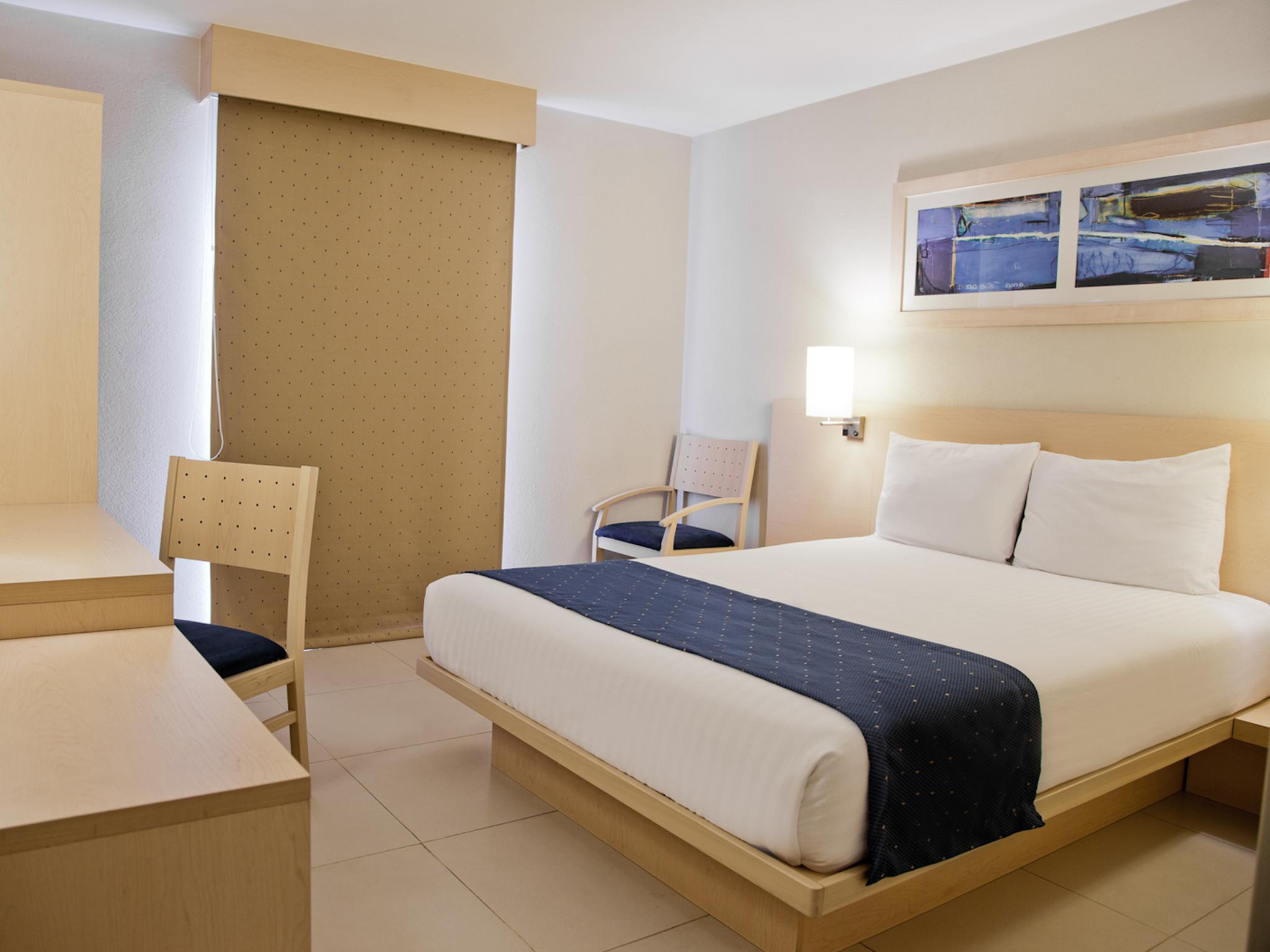 City Express By Marriott Lazaro Cardenas Exterior photo