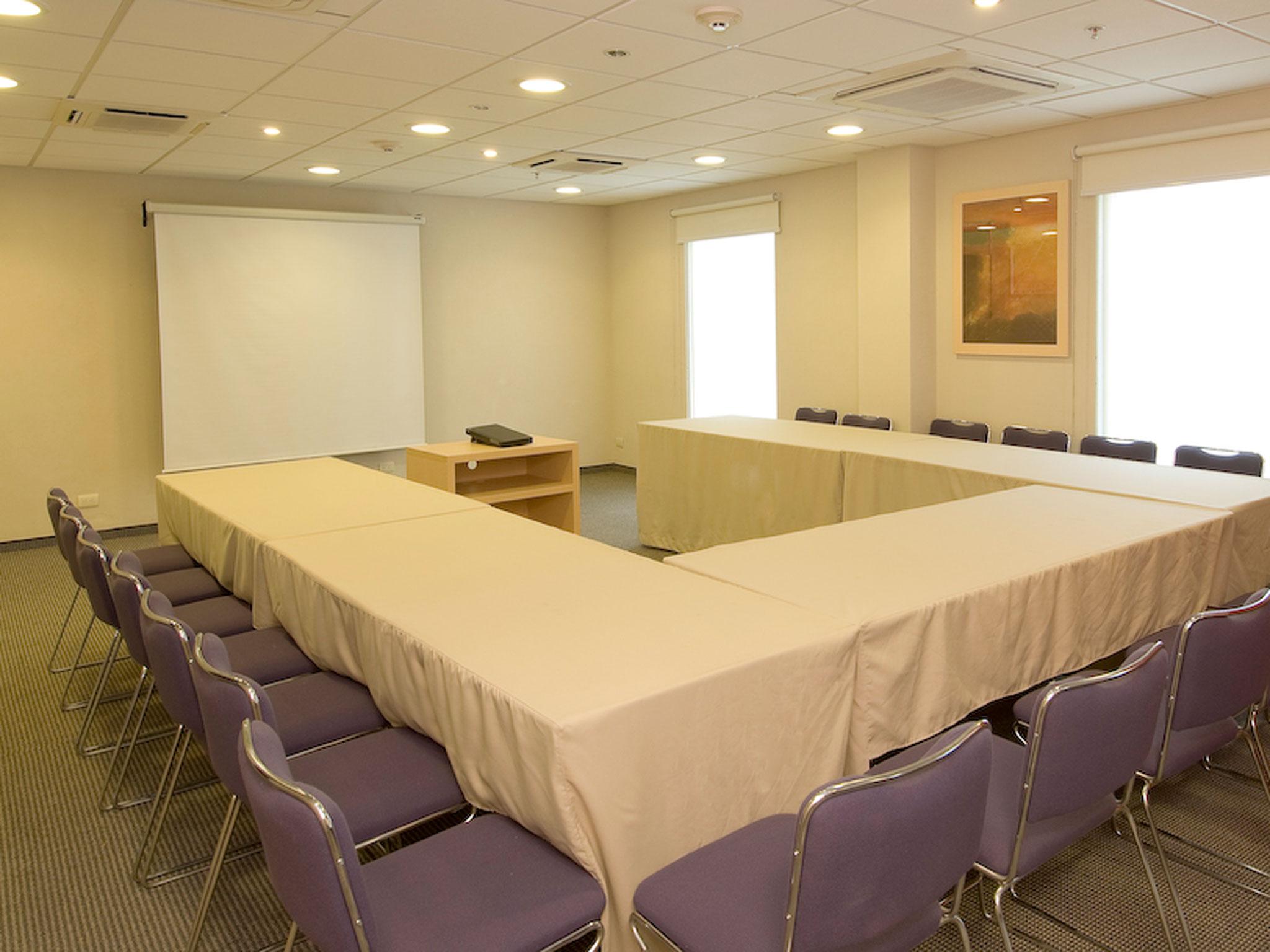 City Express By Marriott Lazaro Cardenas Exterior photo